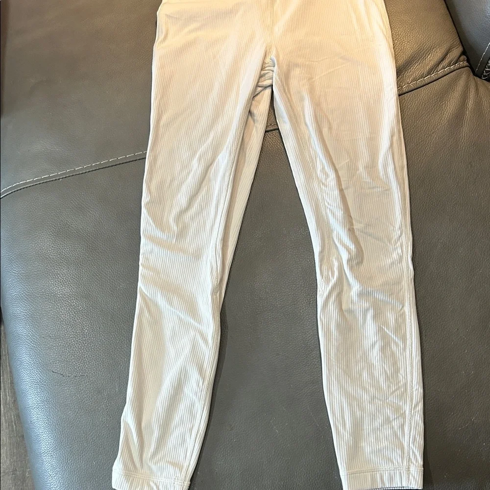 Lululemon Align Ribbed Bodysuit in White Opal. Size 4 - Picture 3 of 6